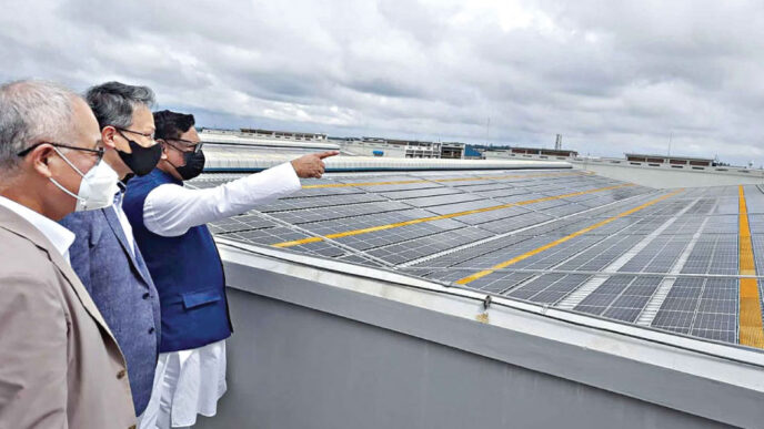 State Minister for Power Nasrul Hamid is seen visiting Youngone Corporation’s rooftop solar plant along with Korean Ambassador Lee Jang-Keun and Youngone Chairman Kihak Sung in Chattogram yesterday. Photo: Collected