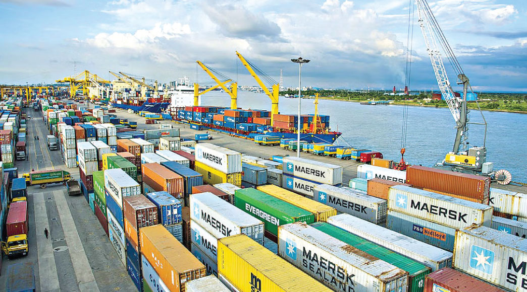 About 88.52 million tonnes of different types of goods were imported through the Chattogram port in fiscal year 2022-23 at a total cost of Tk 4.62 lakh crore. Photo: Star/file